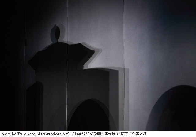 東京国立博物館で仏像撮影 1210305263 愛染明王坐像厨子 東京国立博物館 thumbnail