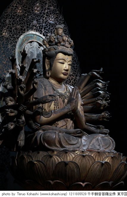 東京国立博物館で仏像撮影 1211035520 千手観音菩薩坐像 東京国立博物館 photo